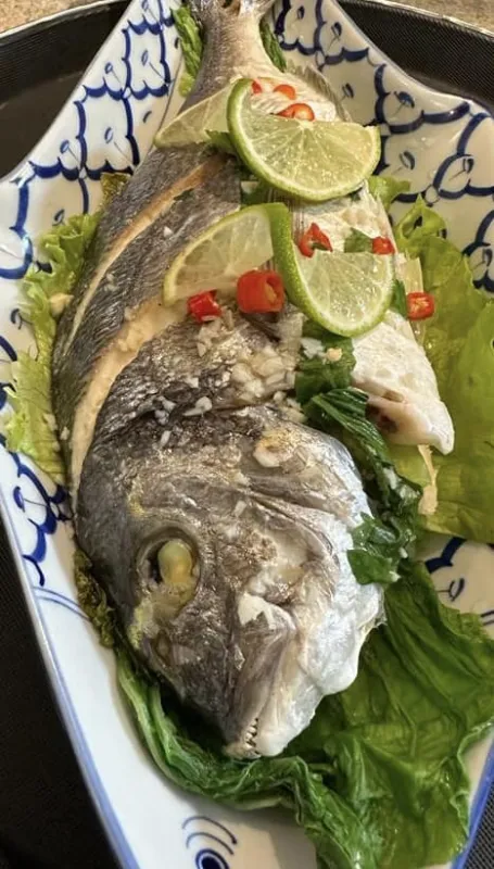 Poisson aigre/doux OU Boeuf Massaman