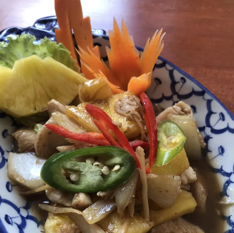 Poulet sauté Ananas / Gingembre