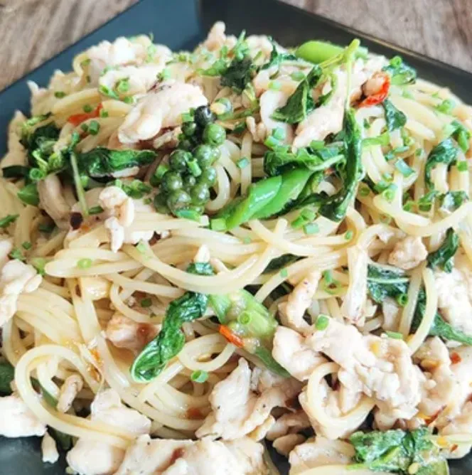 Spaghettis Pad kee mao