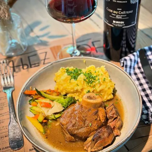 Osso bucco de veau braisé à la Pedze d’Echallens, polenta crémeuse du chef et légumes
