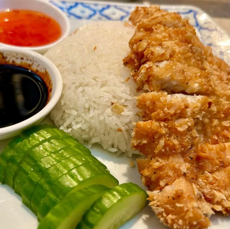 Poulet croustillant du chef, riz
