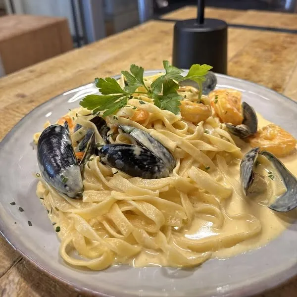 Tagliatelle Moules crevettes et safran