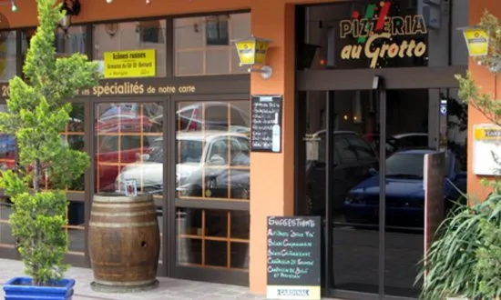Au Grotto, restaurant Italien à Martigny