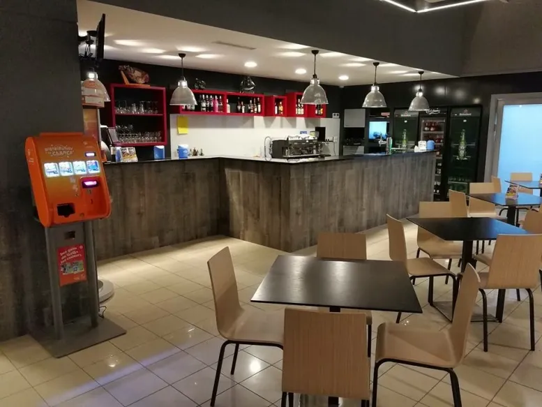 CN Restaurant