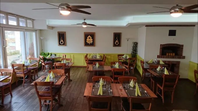 Som Tam Restaurant