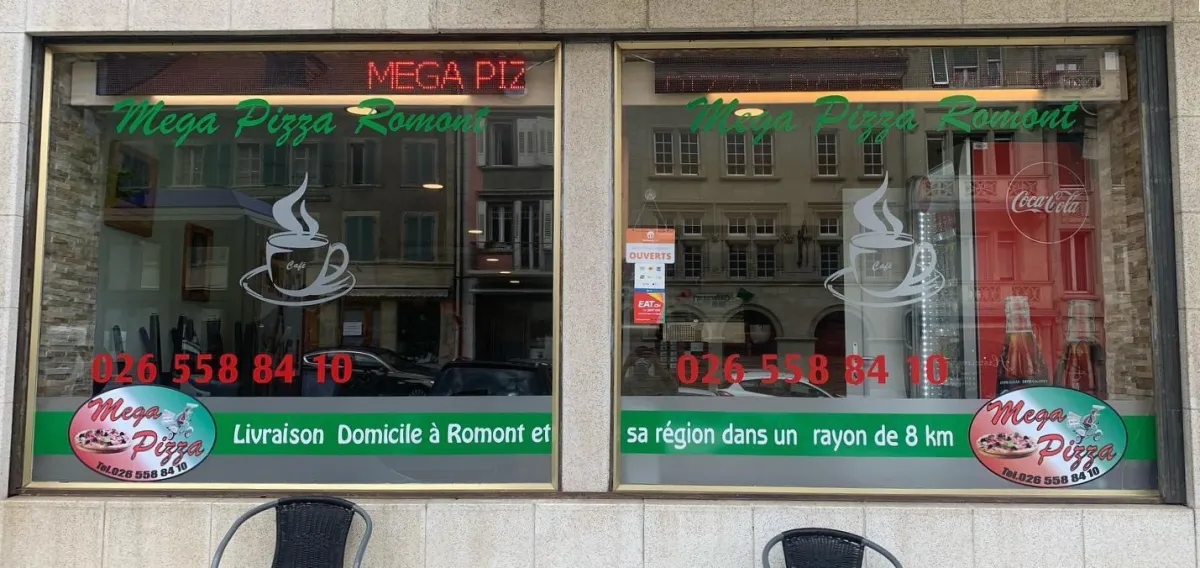Mega Star Pizza